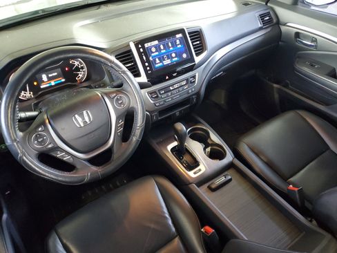 Used 2017 Honda Ridgeline RTL-T image 12