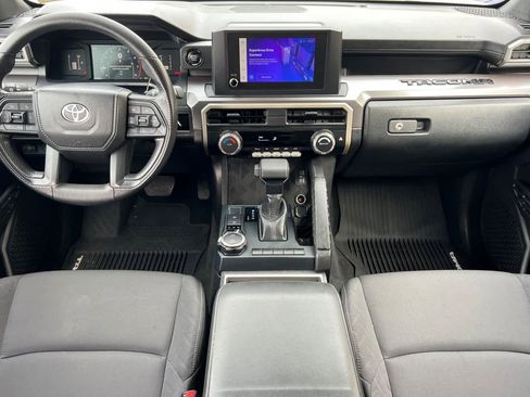 Used 2025 Toyota Tacoma SR5 image 3