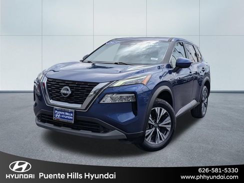 Used 2023 Nissan Rogue SV FWD image 1
