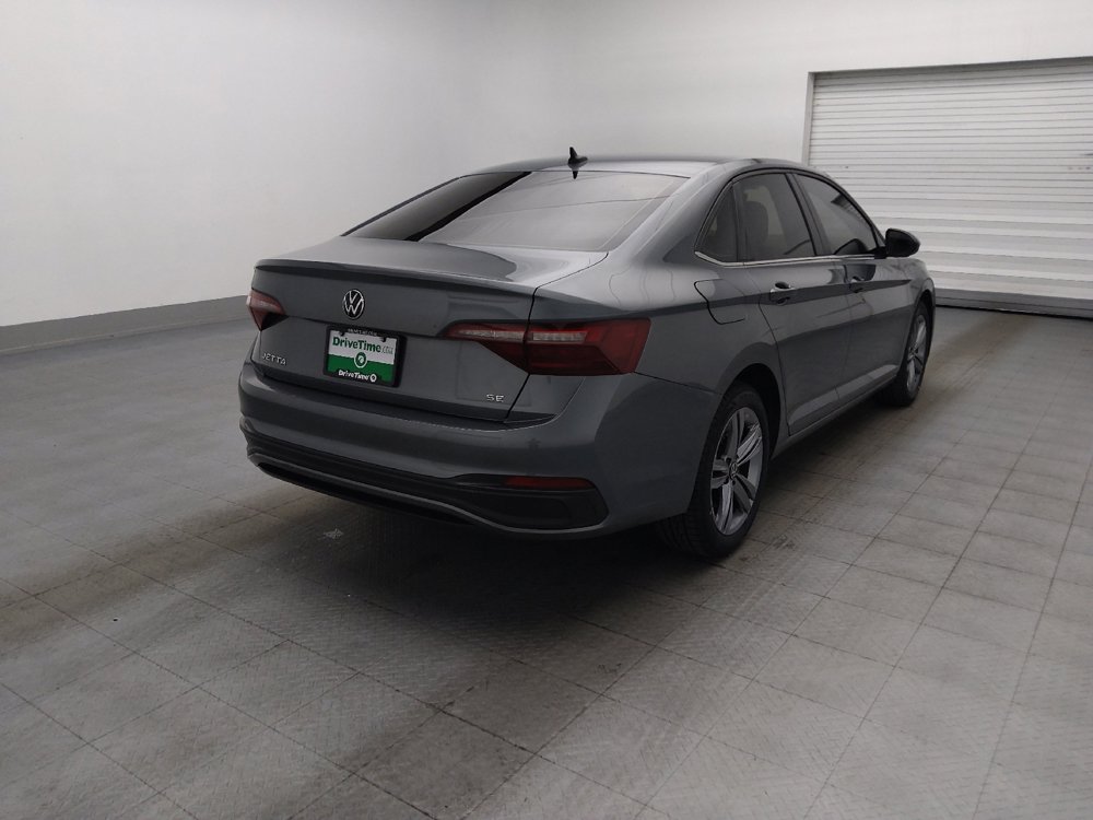 Used 2024 Volkswagen Jetta SE FWD image 9