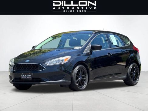 Used 2018 Ford Focus SE FWD image 8