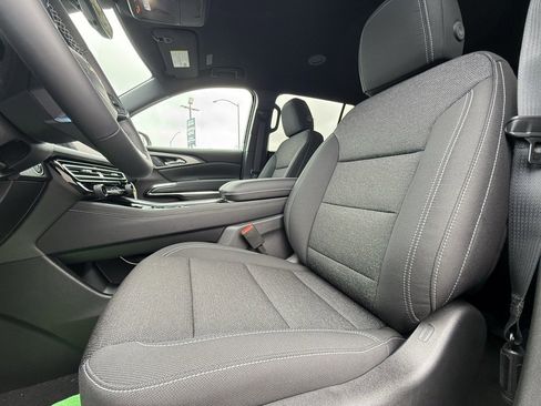 New 2026 Chevrolet Traverse LT w/ Driver Confidence Package image 27