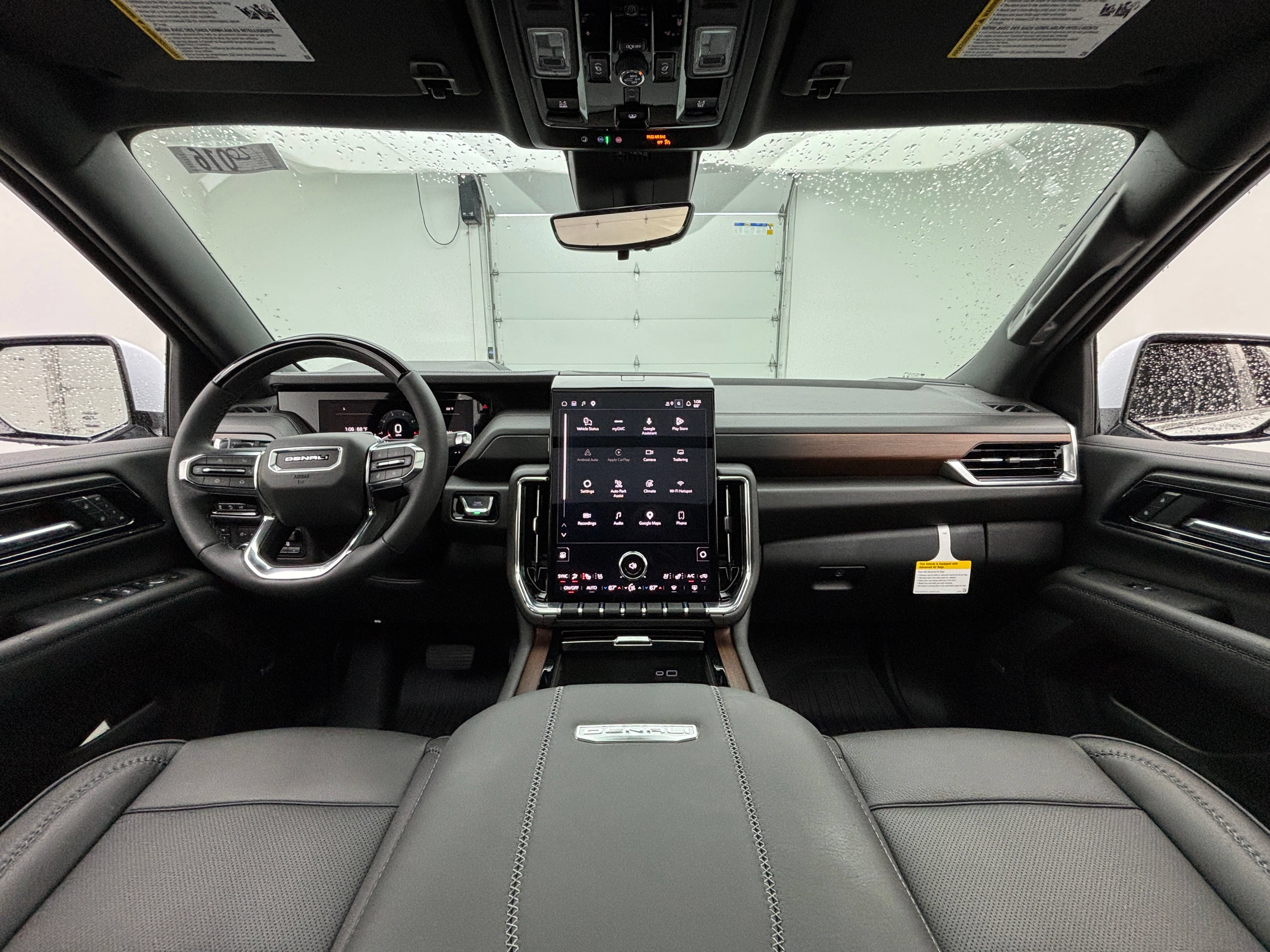 New 2026 GMC Yukon Denali w/ Advanced Technology Package AWD/4WD image 3