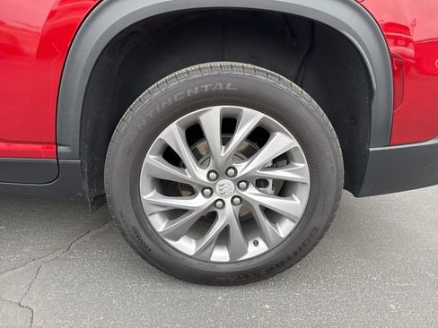 Used 2025 Buick Enclave Preferred w/ Power Package image 10