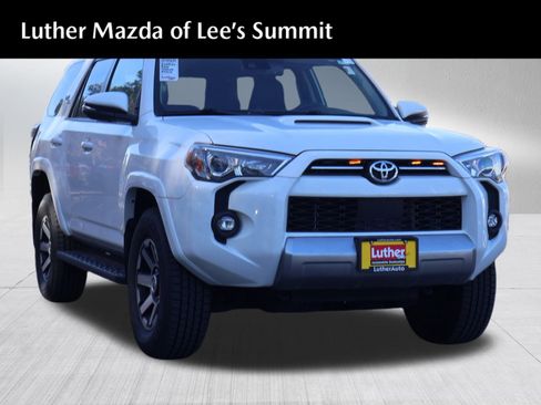 Used 2022 Toyota 4Runner TRD Off-Road Premium image 1