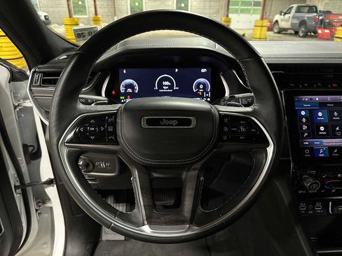 Used 2021 Jeep Grand Cherokee L Overland AWD/4WD image 19