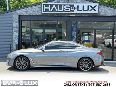 Used 2017 INFINITI Q60 Red Sport 400 AWD/4WD image 8