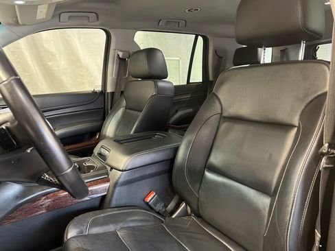Used 2019 GMC Yukon SLT AWD/4WD image 18