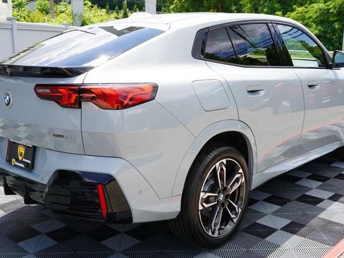 Used 2026 BMW X2 xDrive28i AWD/4WD image 9