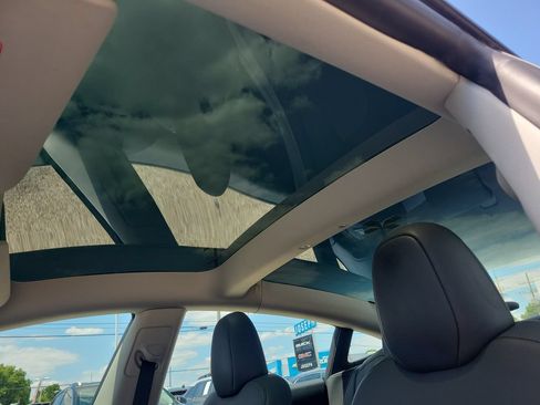 Used 2023 Tesla Model 3 Standard Range RWD image 25