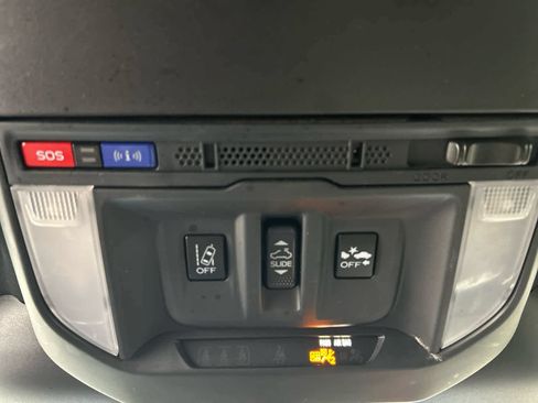 Used 2022 Subaru Forester Wilderness w/ Wilderness Package AWD/4WD image 6
