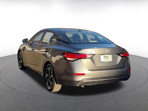 Used 2025 Nissan Sentra SV image 11