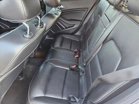 Used 2019 Mercedes-Benz GLA 250 image 21