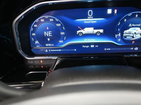 Used 2023 Chevrolet Silverado 1500 RST image 10