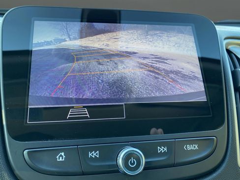 Used 2022 Chevrolet Malibu LT image 10