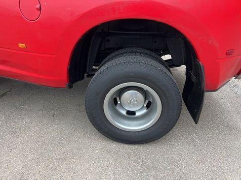 Used 2018 RAM 3500 Tradesman w/ Chrome Appearance Group image 5