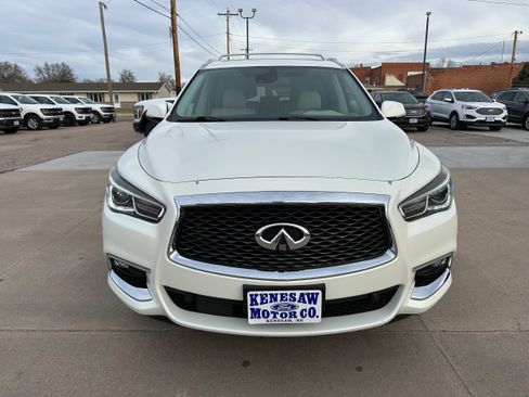 Used 2019 INFINITI QX60 Luxe w/ Sensory Package AWD/4WD image 2