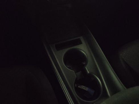 Used 2022 Toyota Prius LE image 26