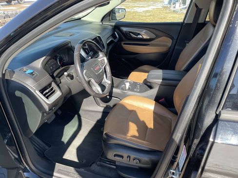 Used 2020 GMC Terrain SLT w/ Preferred Package AWD/4WD image 9