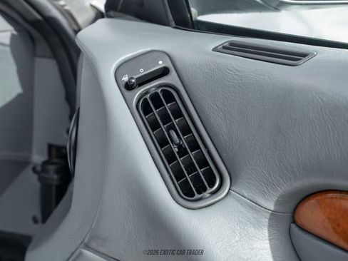 Used 2003 Aston Martin DB7 Vantage RWD image 36