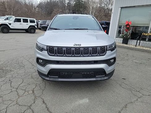 New 2026 Jeep Compass Latitude image 2