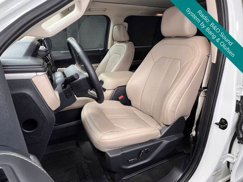 Used 2024 Ford Expedition Limited w/ Excursion Package AWD/4WD image 4