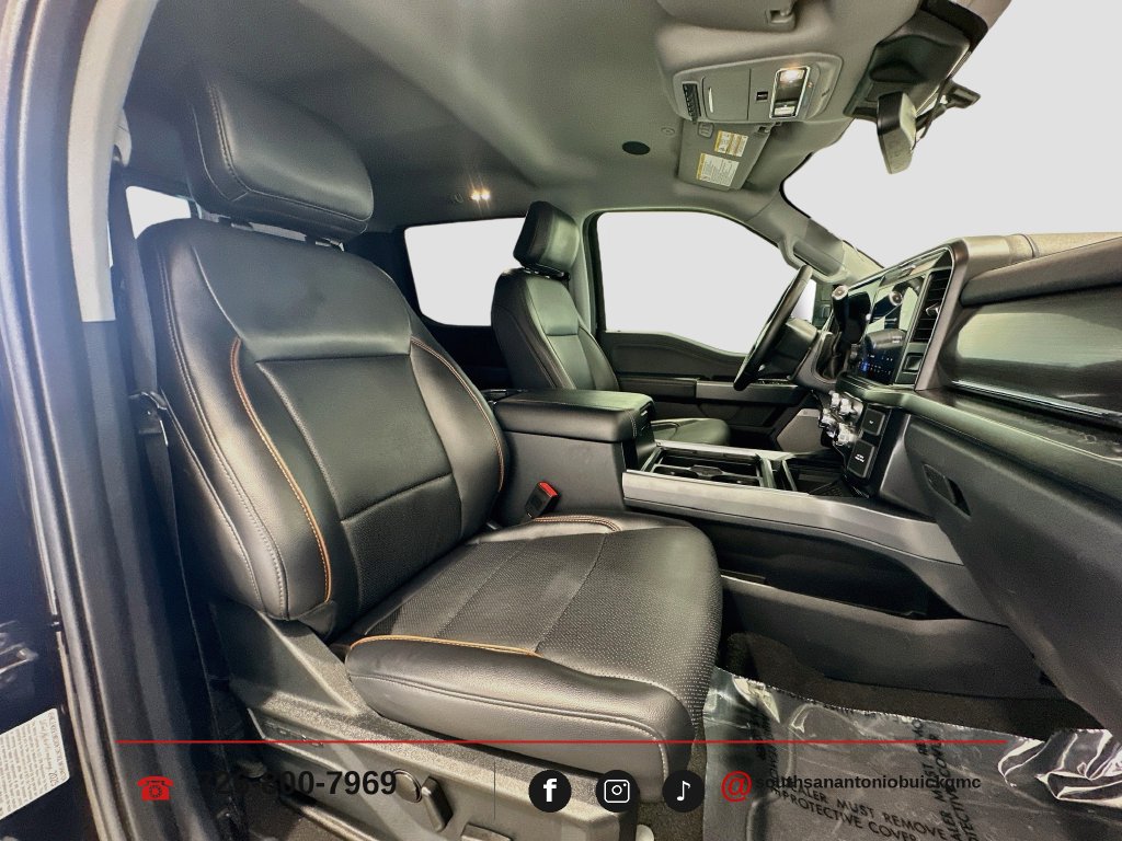 Used 2025 Ford F350 Lariat w/ Lariat Ultimate Package AWD/4WD image 29