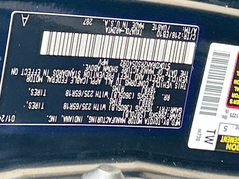 Used 2024 Toyota Highlander XLE FWD image 42