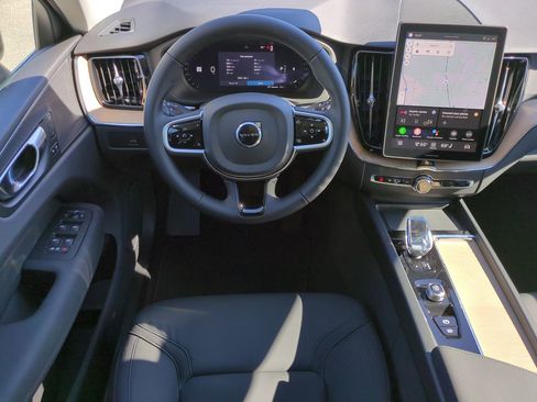 New 2026 Volvo XC60 B5 Core image 14