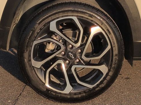 Used 2024 Chevrolet Trax RS w/ Driver Confidence Package image 13