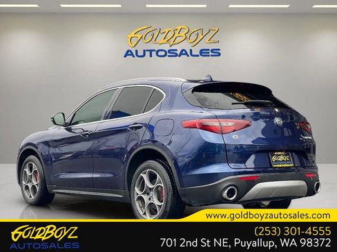 Used 2018 Alfa Romeo Stelvio AWD image 6