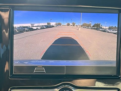 Used 2022 Chevrolet Traverse LS image 22