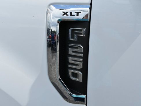 Used 2017 Ford F250 XLT AWD/4WD image 45