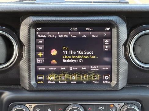 Used 2021 Jeep Wrangler Unlimited Sahara image 22