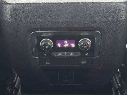 Used 2021 Chevrolet Tahoe High Country image 28