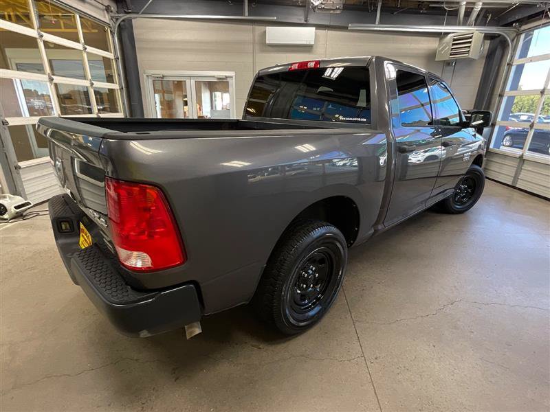 Used 2016 RAM 1500 ST AWD/4WD image 5