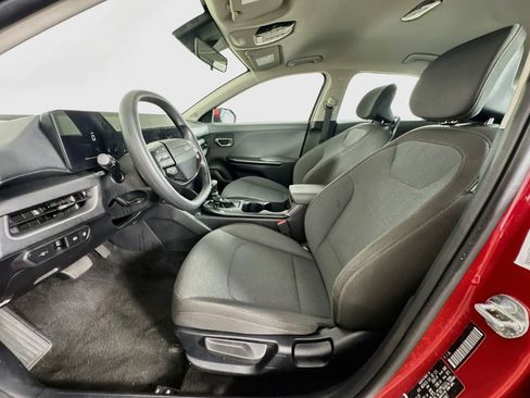 Used 2025 Kia K4 FWD image 13