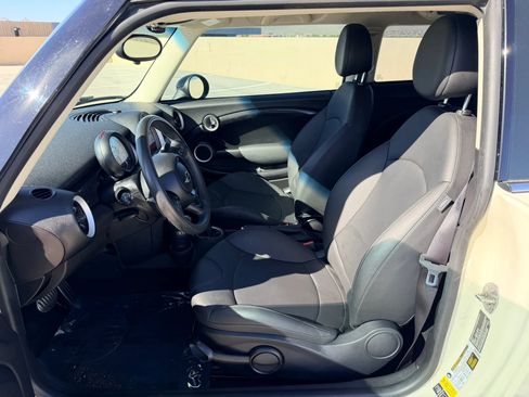 Used 2013 MINI Cooper S FWD image 10