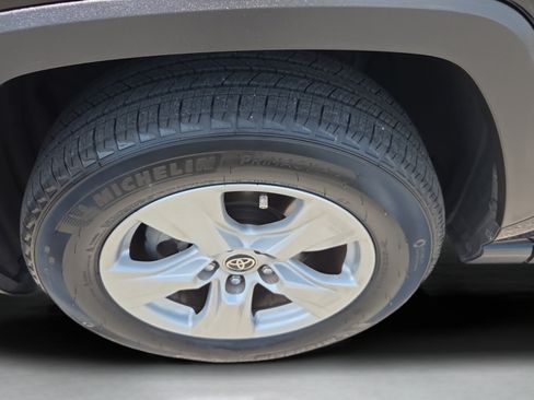 Certified 2021 Toyota RAV4 XLE AWD/4WD image 30