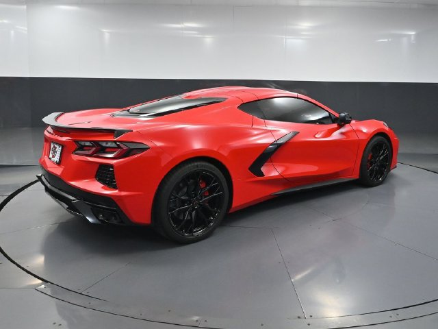 Used 2024 Chevrolet Corvette Stingray Preferred Cpe w/ Battery Protection Package RWD image 4