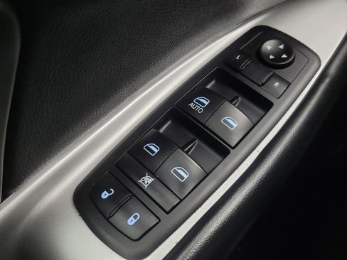 Used 2018 Dodge Journey SE w/ Connectivity Group image 27