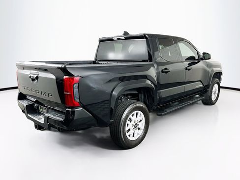 Used 2025 Toyota Tacoma SR5 image 9