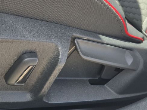 New 2026 Volkswagen GTI SE FWD image 18