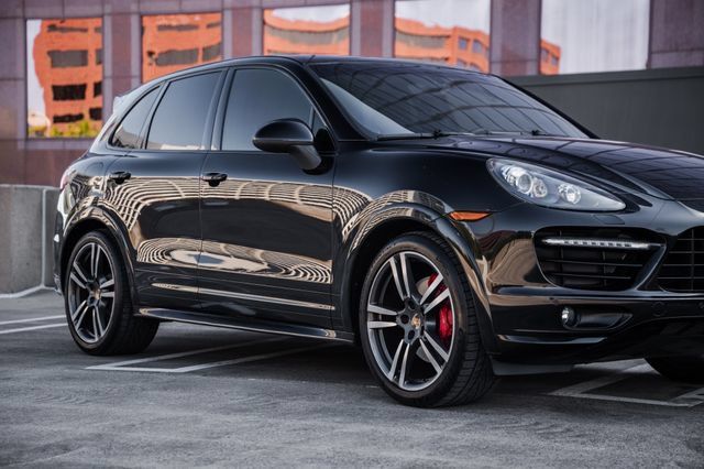 Used 2014 Porsche Cayenne GTS AWD/4WD image 55