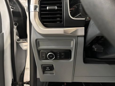 Used 2023 Ford F150 XLT AWD/4WD image 16