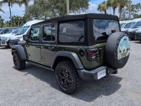 Used 2021 Jeep Wrangler Unlimited Sport AWD/4WD image 7