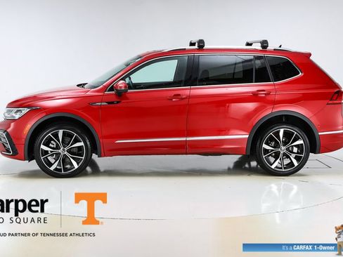 Used 2024 Volkswagen Tiguan SEL R-Line image 2