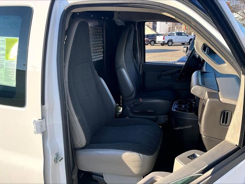 Used 2024 Chevrolet Express 2500 w/ Driver Convenience Package image 11