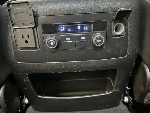 Used 2019 Chevrolet Tahoe LT image 22