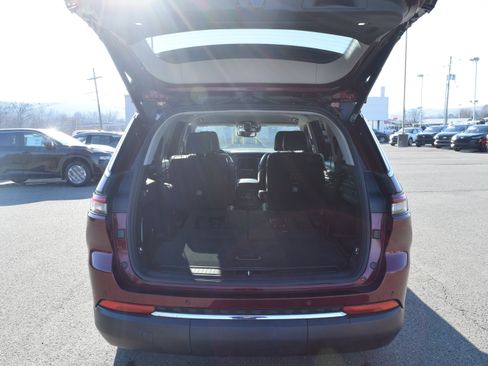 Used 2021 Jeep Grand Cherokee L Limited image 8